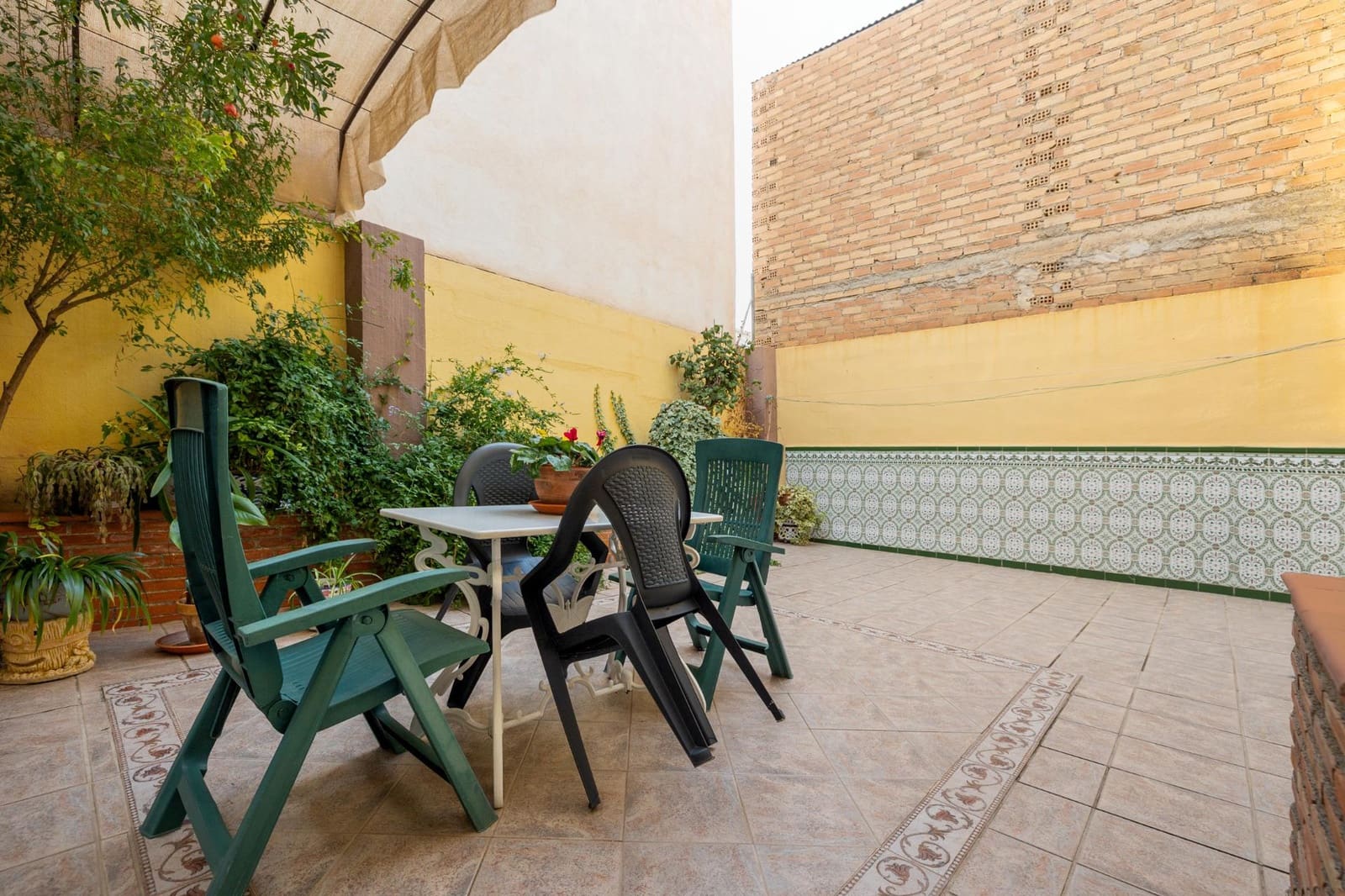 4 soverom Villa til salgs i Las Gabias med garasje - € 239 000 (Ref: 7969374)