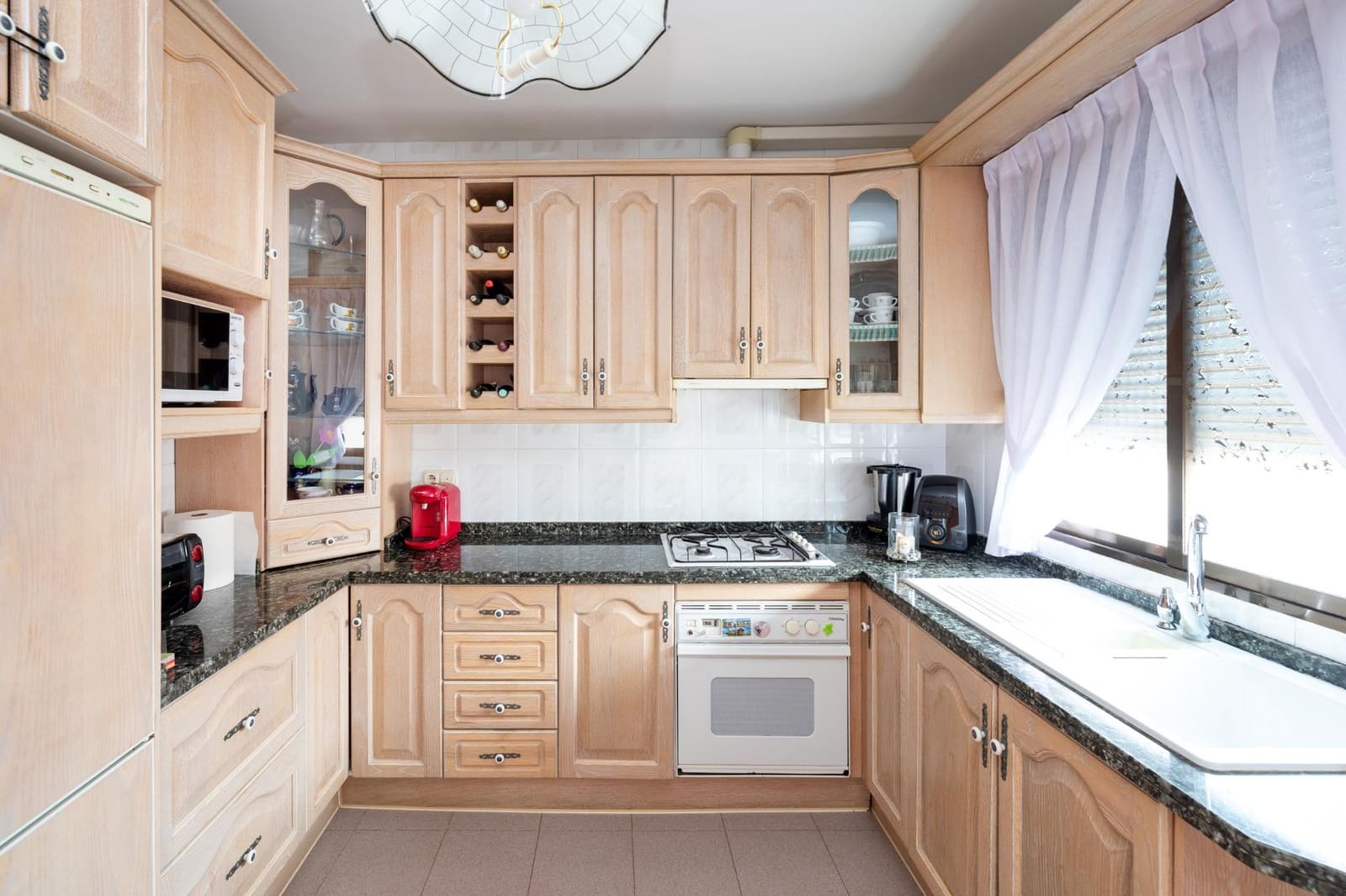 4 soverom Villa til salgs i Las Gabias med garasje - € 239 000 (Ref: 7969374)