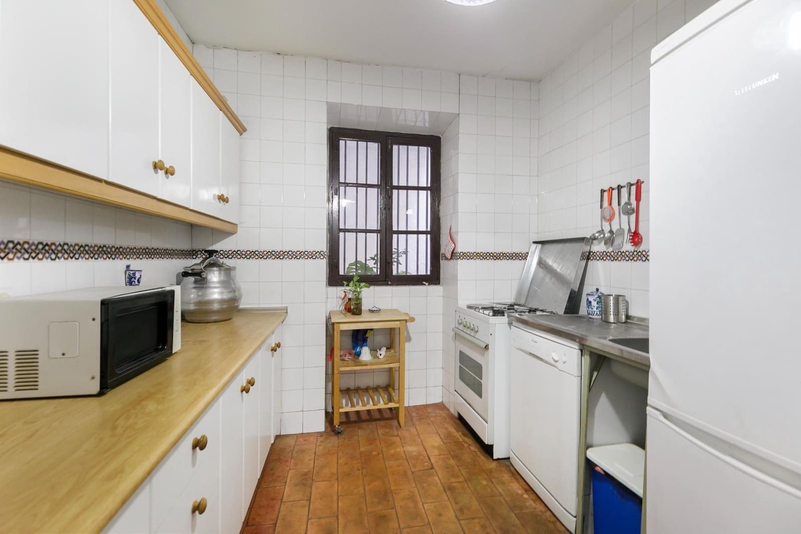 7 soverom Hus til salgs i Granada by med garasje - € 695 000 (Ref: 8018253)