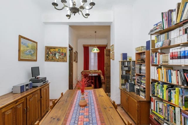 7 soverom Hus til salgs i Granada by med garasje - € 695 000 (Ref: 8018253)