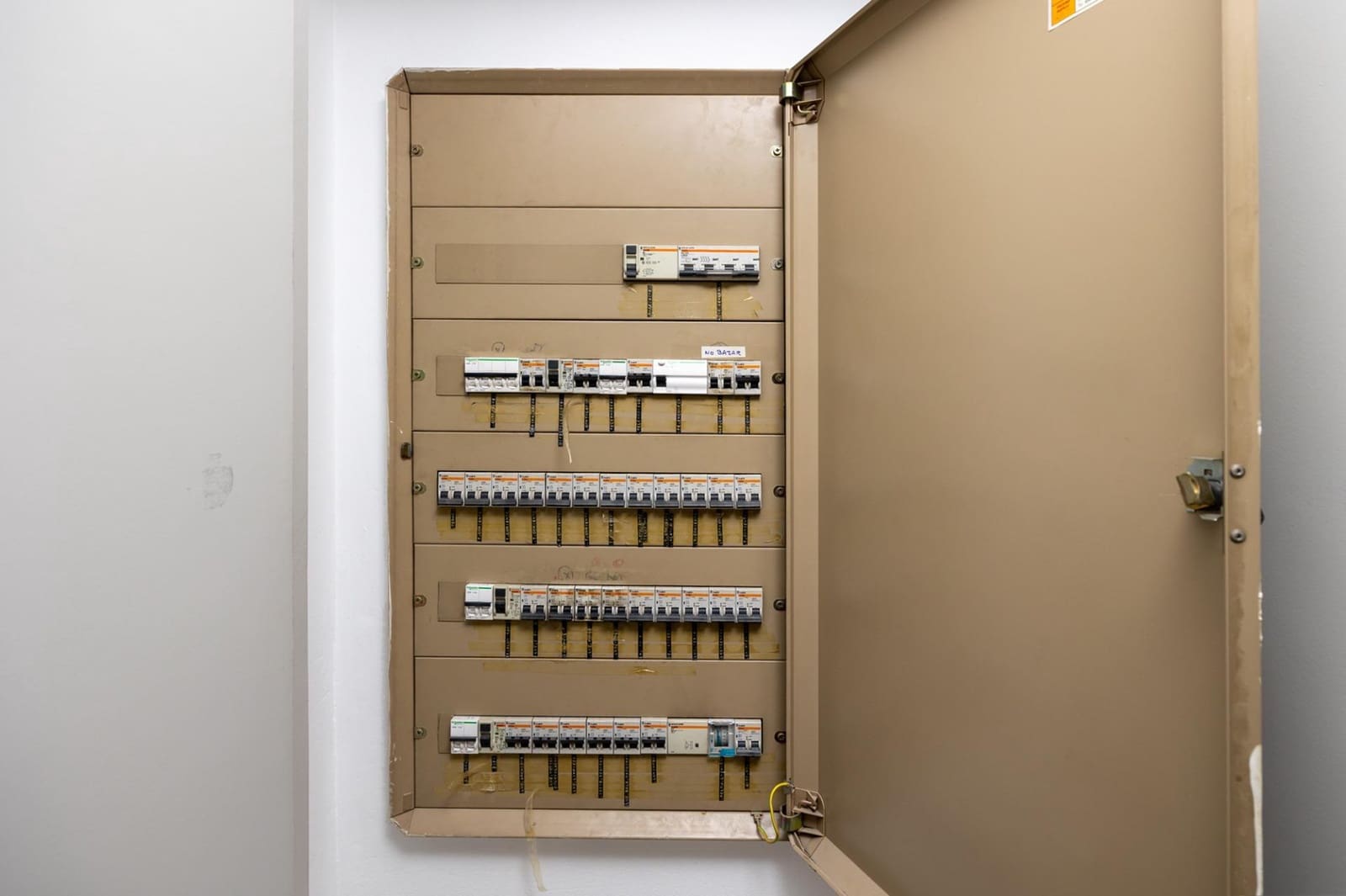 4 slaapkamer Flat te koop in Granada stad - € 575.000 (Ref: 8038700)