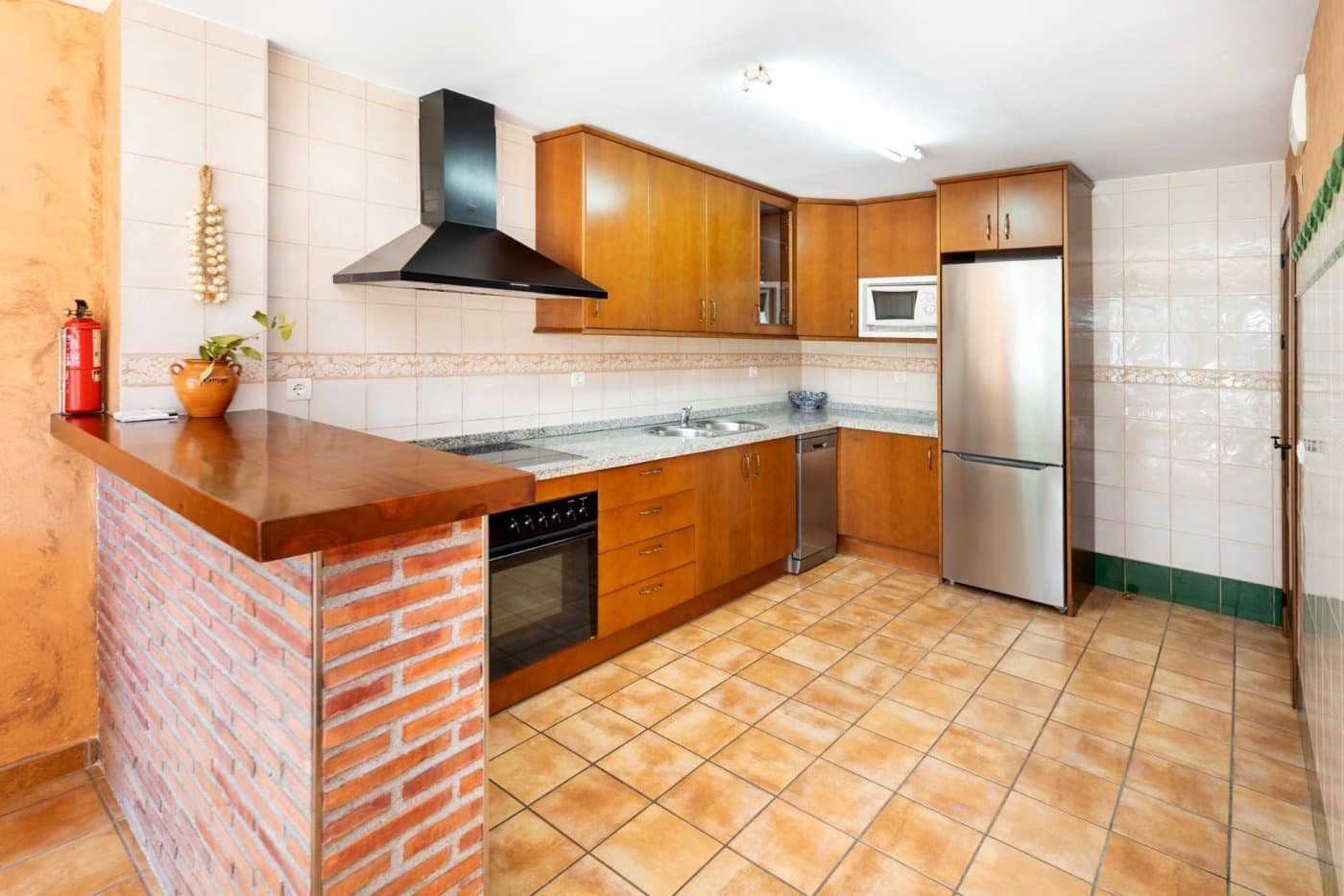 3 bedroom Villa for sale in Monachil with pool garage - € 430,000 (Ref: 8170078)