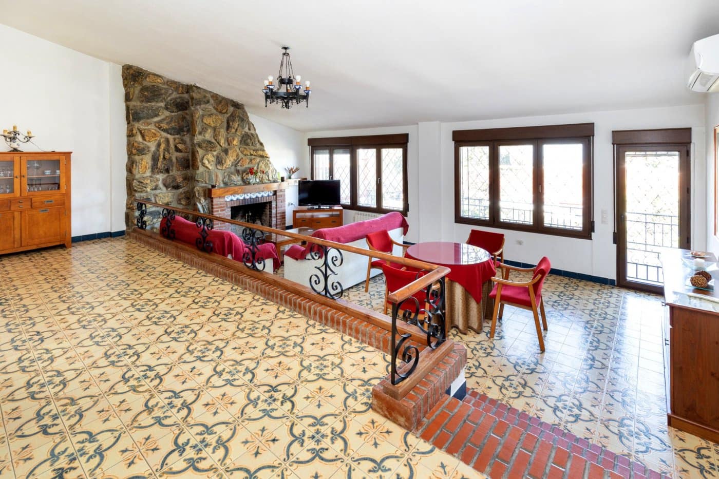 3 bedroom Villa for sale in Monachil with pool garage - € 430,000 (Ref: 8170078)
