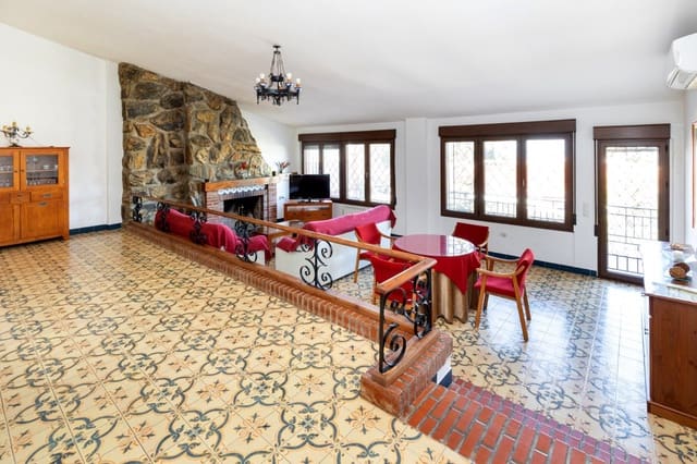 3 bedroom Villa for sale in Monachil with pool garage - € 430,000 (Ref: 8170078)