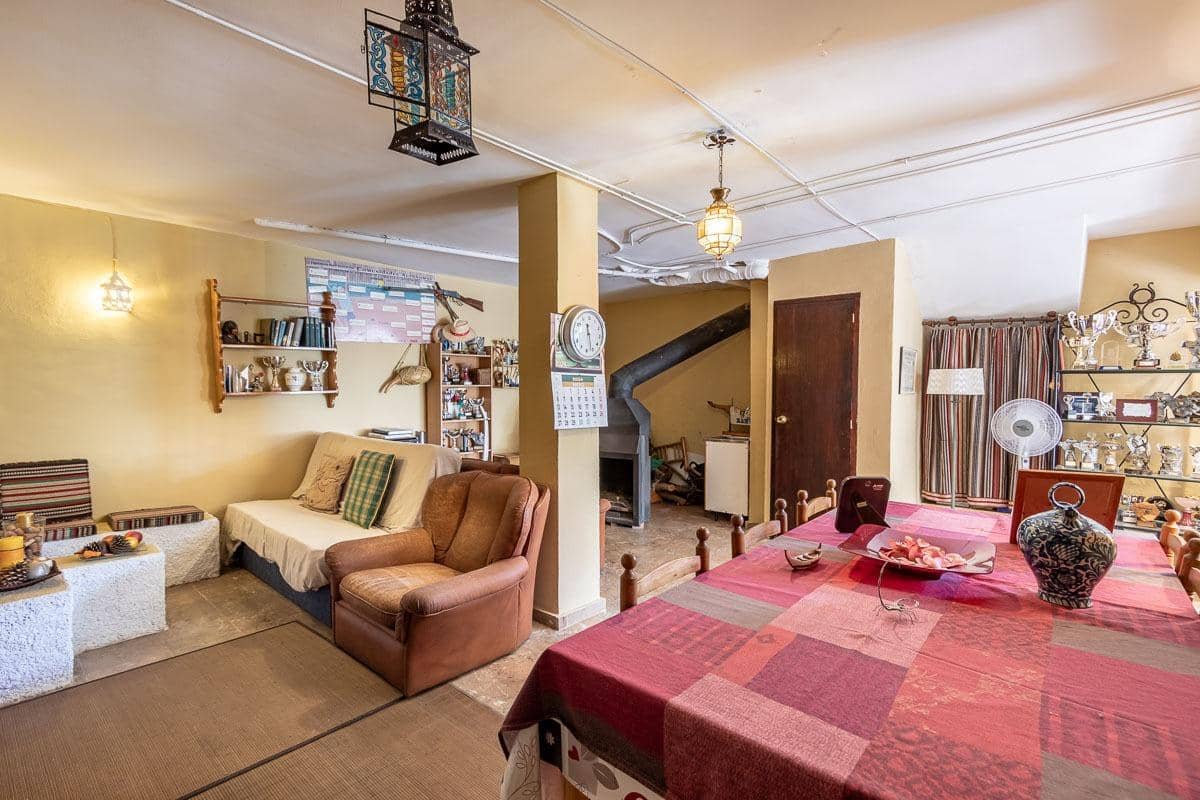 4 camera da letto Villa in vendita in Pinos Genil con piscina garage - 339.000 € (Rif: 8318076)