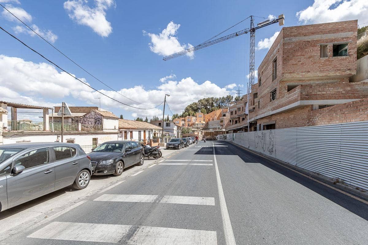 8 bedroom Villa for sale in Granada city - € 499,000 (Ref: 8403428)
