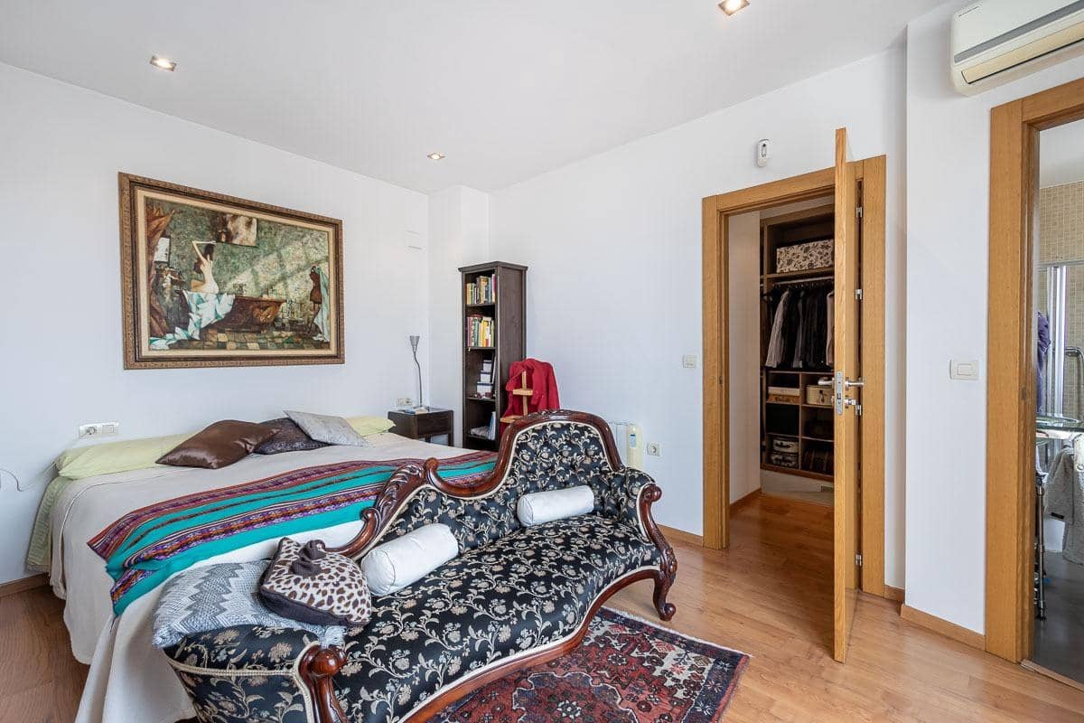 3 bedroom Townhouse for sale in Granada city - € 690,000 (Ref: 8415534)