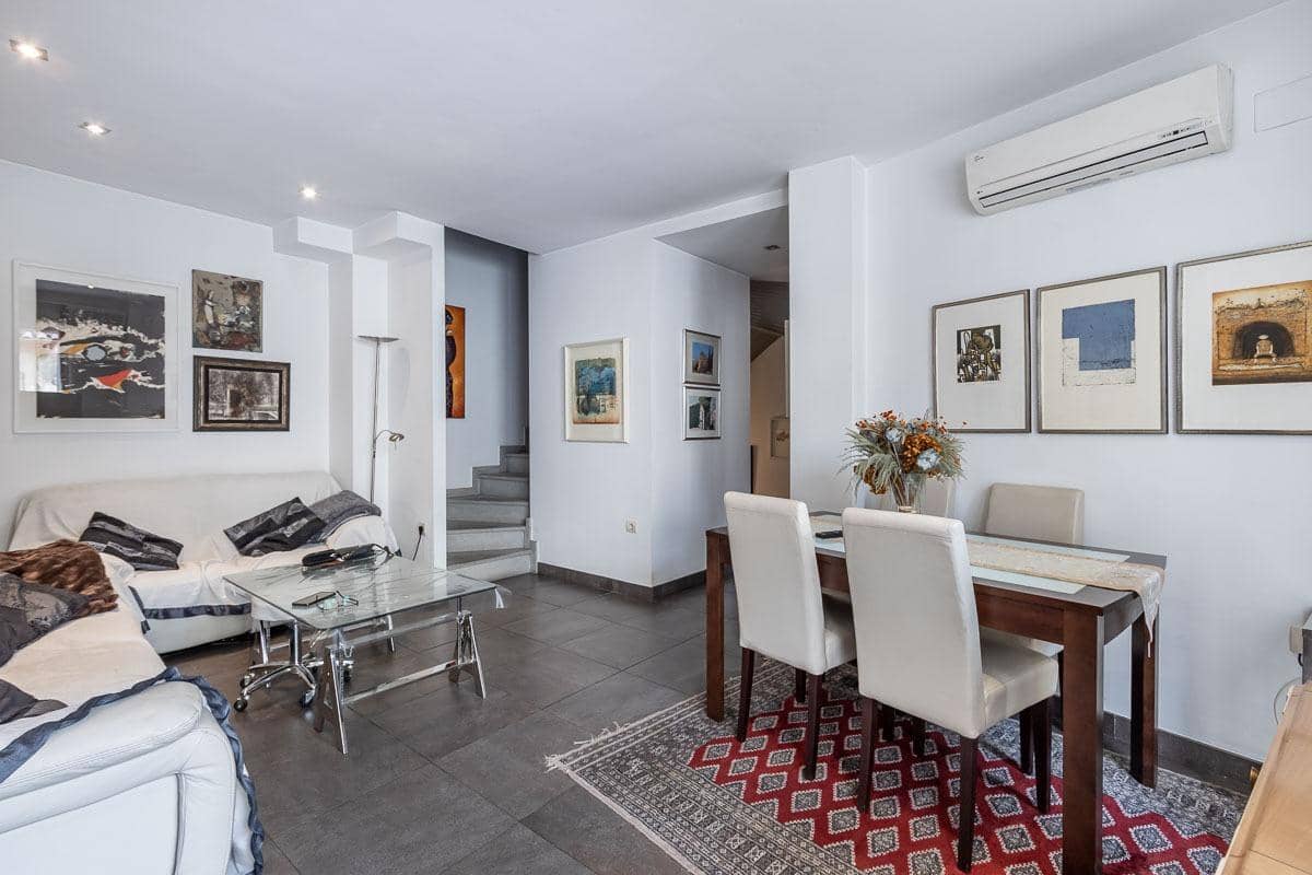 3 bedroom Townhouse for sale in Granada city - € 690,000 (Ref: 8415534)