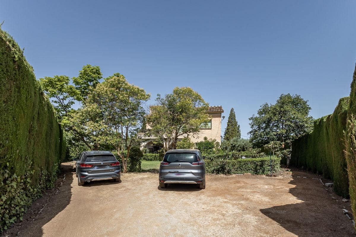 6 sypialnia Willa na sprzedaż w Dilar z garażem - 350 000 € (Ref: 8437194)