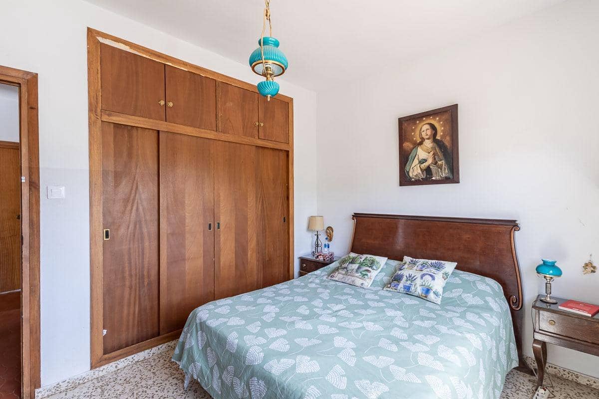 6 sypialnia Willa na sprzedaż w Dilar z garażem - 350 000 € (Ref: 8437194)