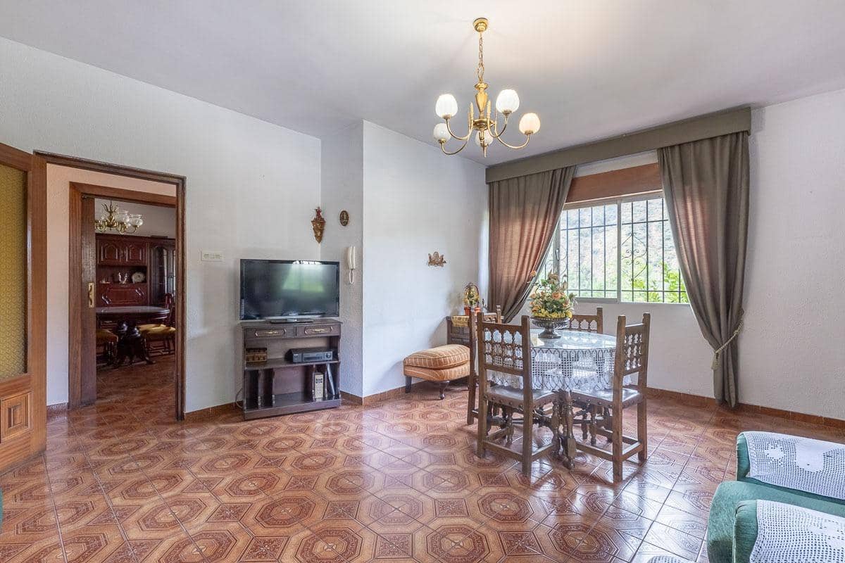 6 makuuhuone Huvila myytävänä paikassa Granada kaupunki mukana uima-altaan 
autotalli - 492 000 € (Ref: 8455897)