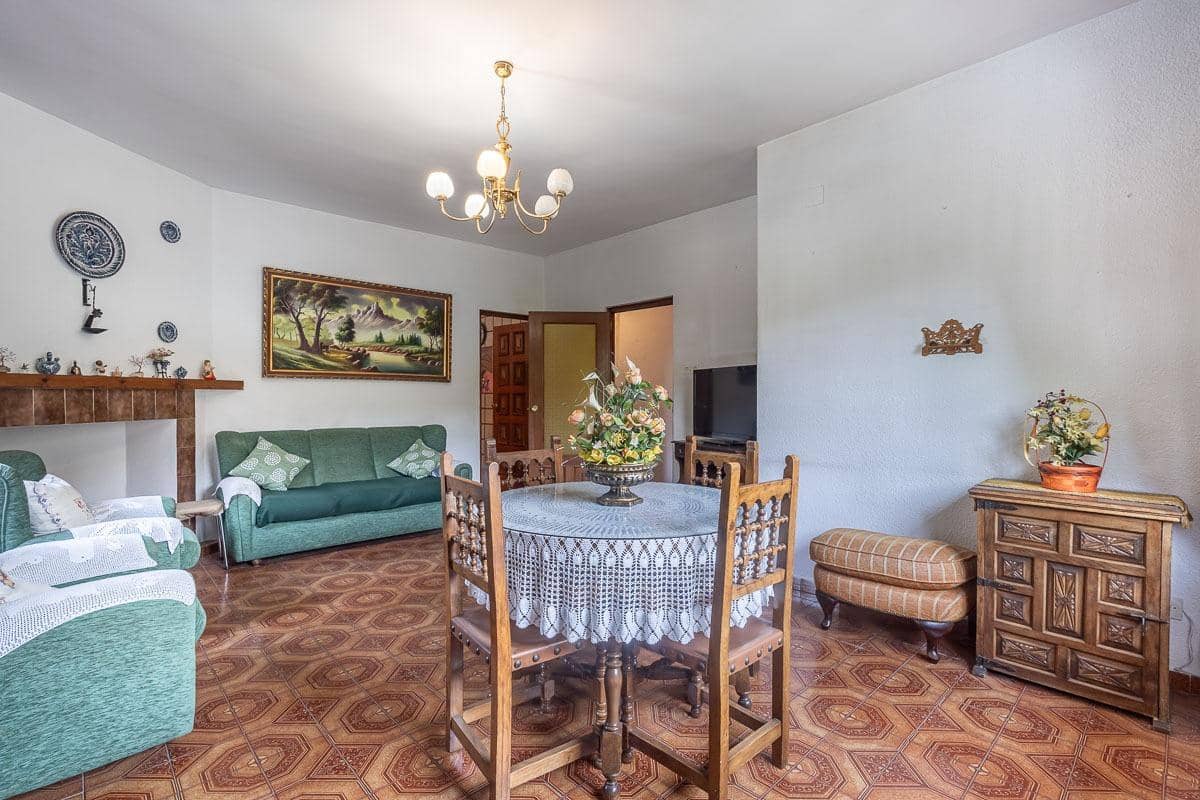 6 makuuhuone Huvila myytävänä paikassa Granada kaupunki mukana uima-altaan 
autotalli - 492 000 € (Ref: 8455897)