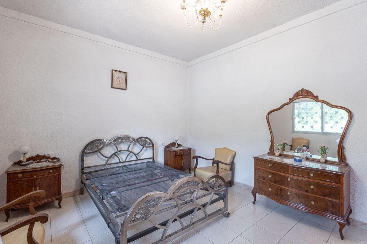 6 makuuhuone Huvila myytävänä paikassa Granada kaupunki mukana uima-altaan 
autotalli - 492 000 € (Ref: 8455897)