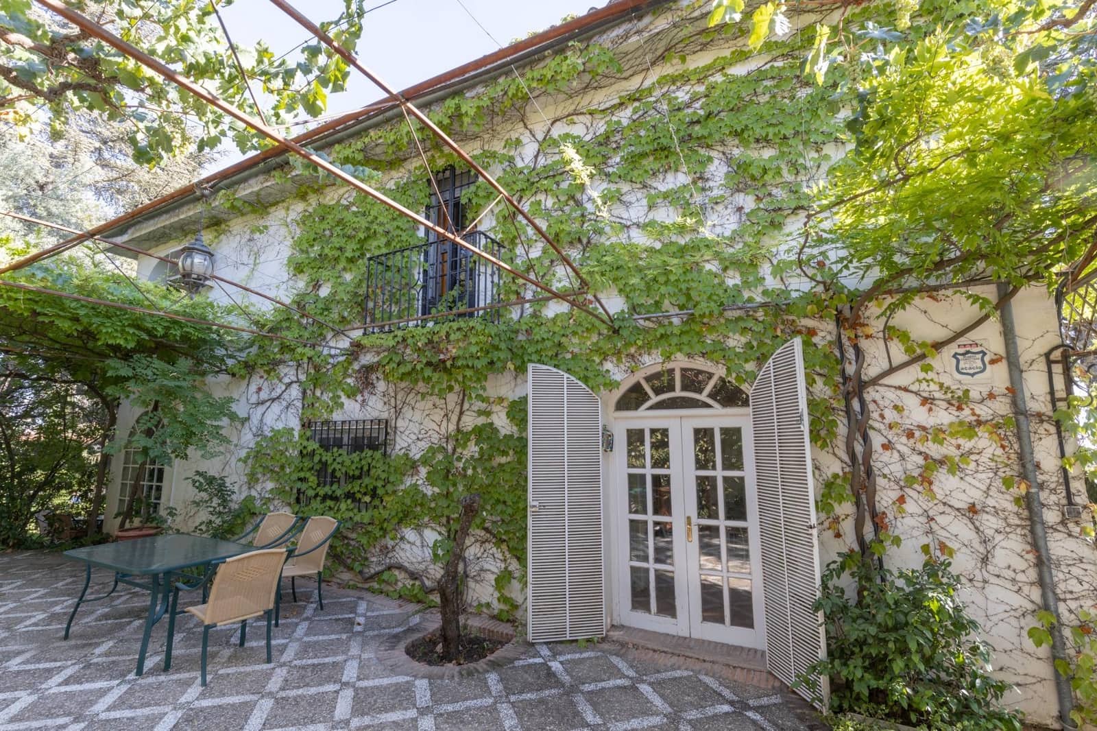 4 soveværelse Villa til salg i Albolote med swimmingpool garage - € 560.000 (Ref: 8460279)