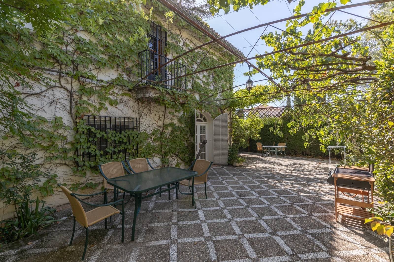 4 soveværelse Villa til salg i Albolote med swimmingpool garage - € 560.000 (Ref: 8460279)