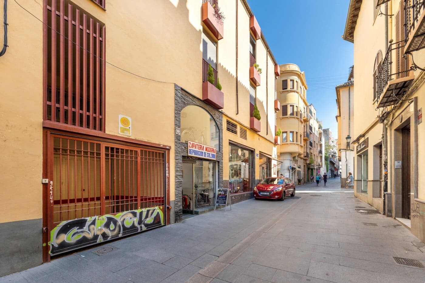 Garage for sale in Granada city - € 27,900 (Ref: 8505860)