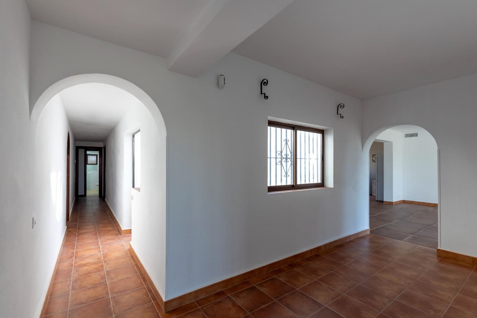 8 bedroom Villa for sale in Almunecar with pool - € 1,250,000 (Ref: 8595410)