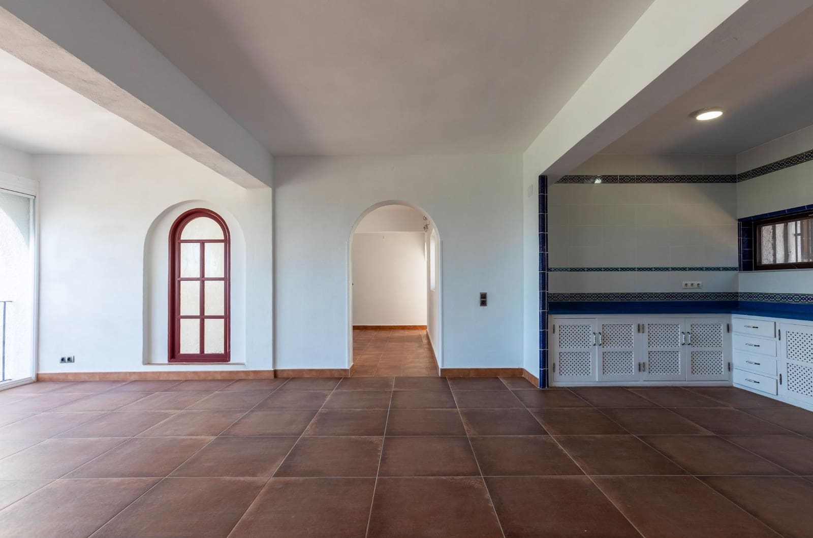 8 bedroom Villa for sale in Almunecar with pool - € 1,250,000 (Ref: 8595410)