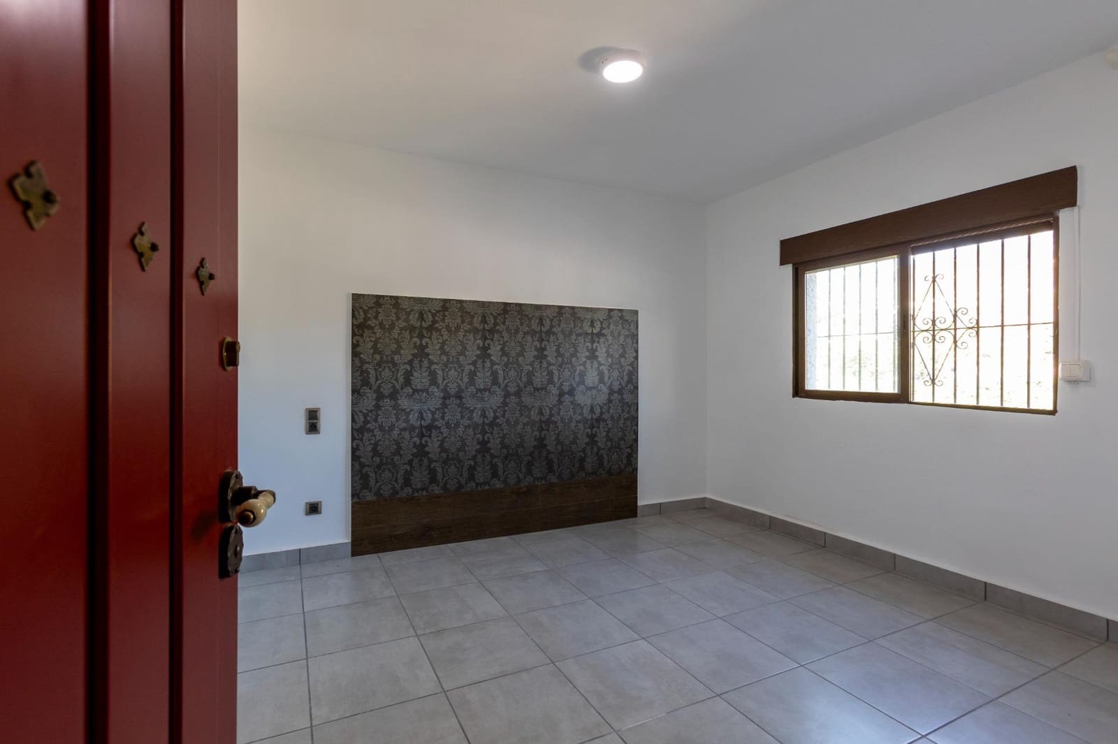 8 bedroom Villa for sale in Almunecar with pool - € 1,250,000 (Ref: 8595410)