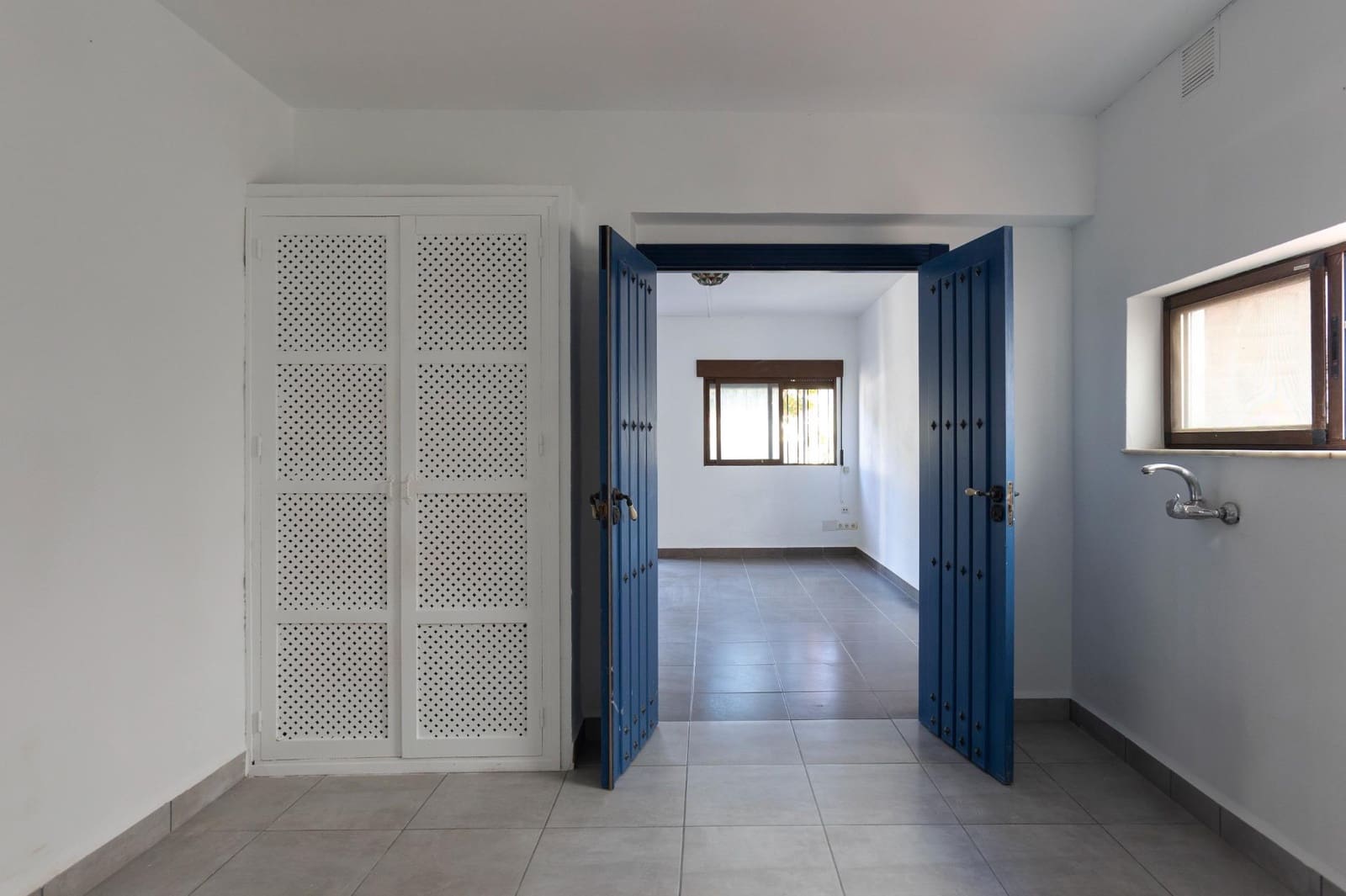8 bedroom Villa for sale in Almunecar with pool - € 1,250,000 (Ref: 8595410)
