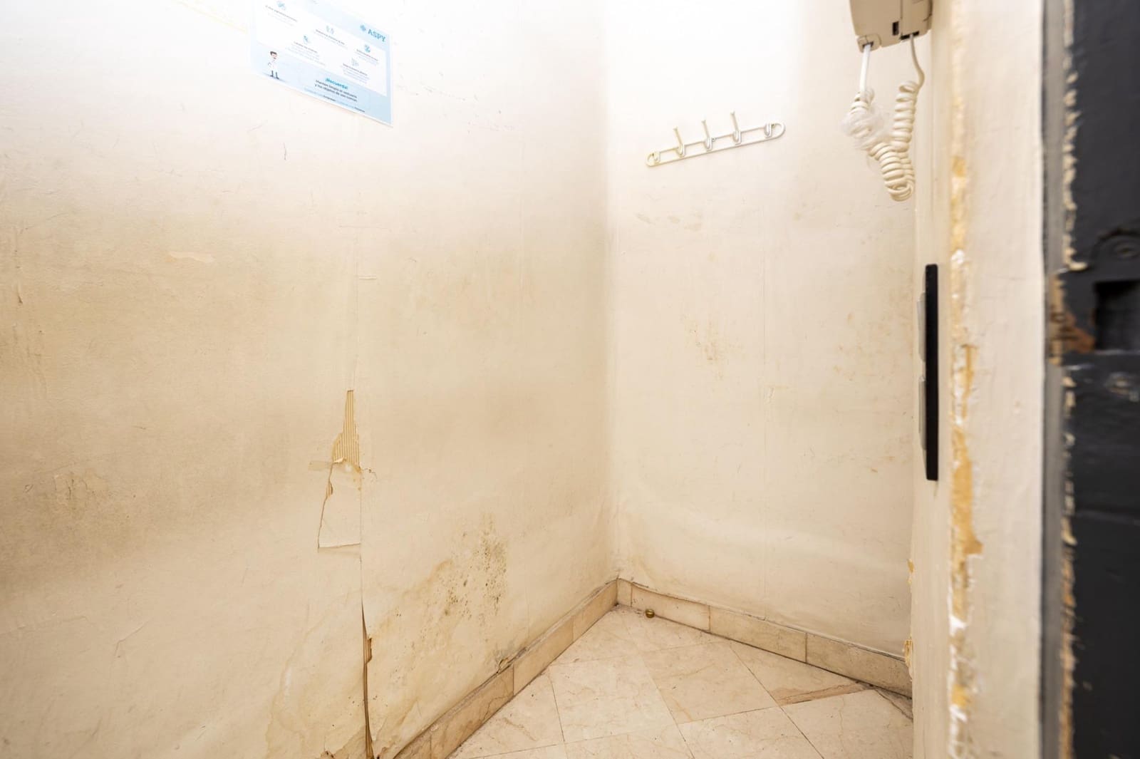1 bedroom Commercial for sale in Granada city - € 295,000 (Ref: 8708141)