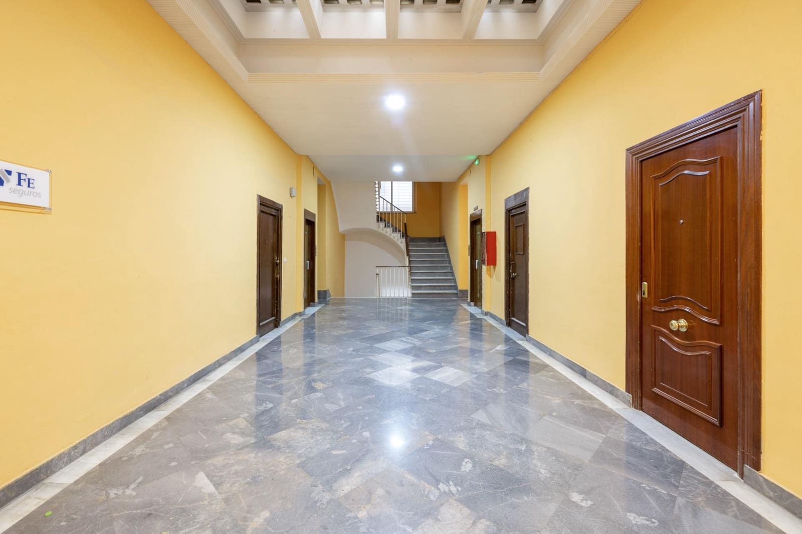 1 bedroom Commercial for sale in Granada city - € 295,000 (Ref: 8708141)