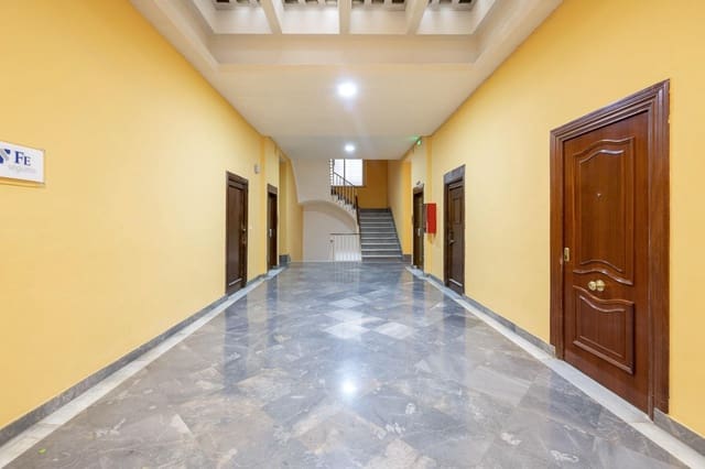 1 quarto Comercial para venda em Centro, Granada cidade - 295 000 € (Ref: 8708141)