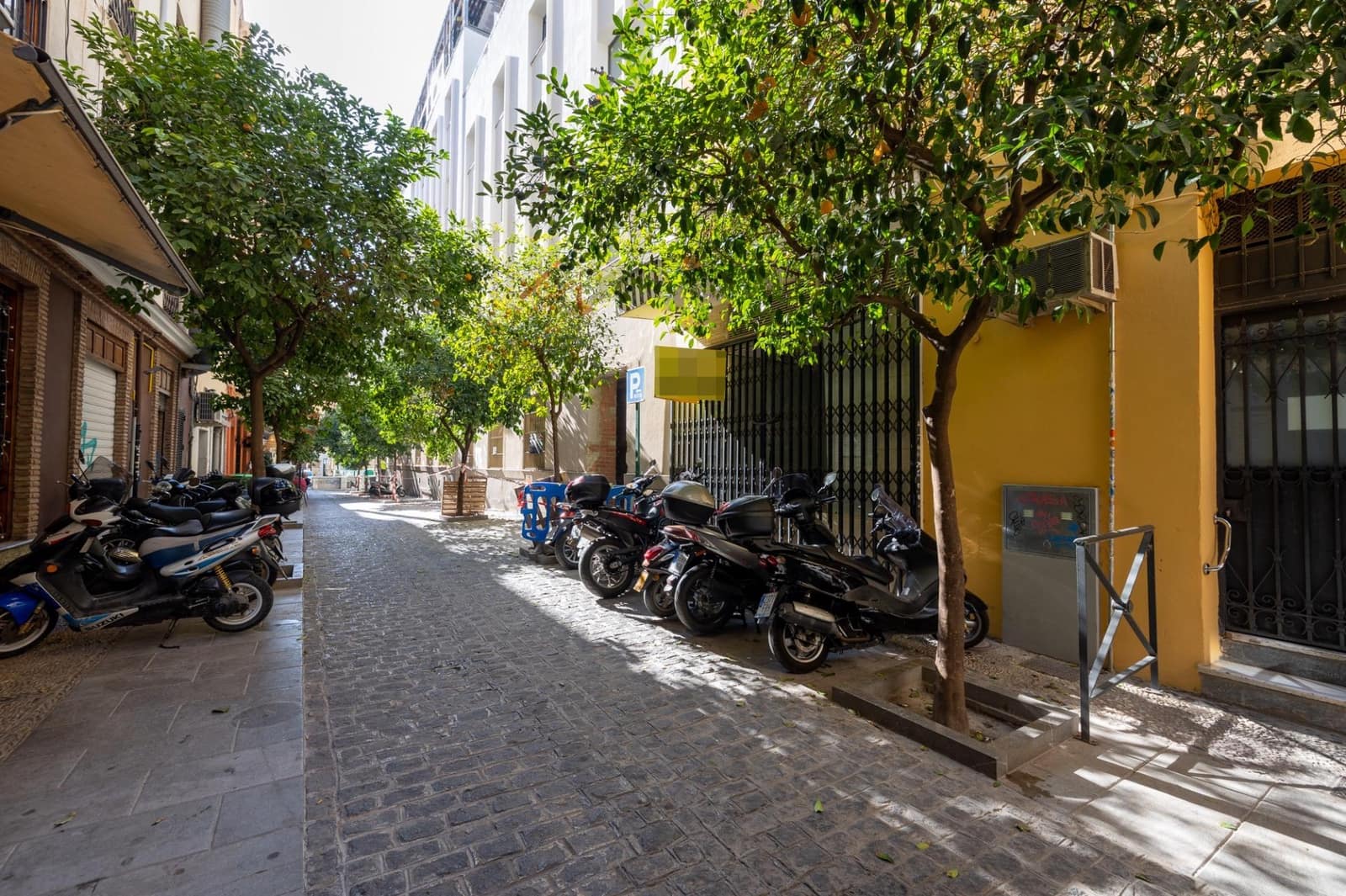 1 bedroom Commercial for sale in Granada city - € 295,000 (Ref: 8708141)