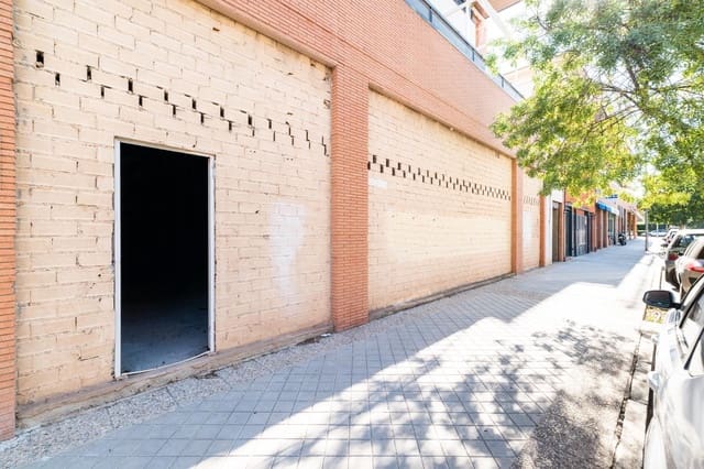 Comercial para venda em Zaidin, Granada cidade - 470 000 € (Ref: 8713368)