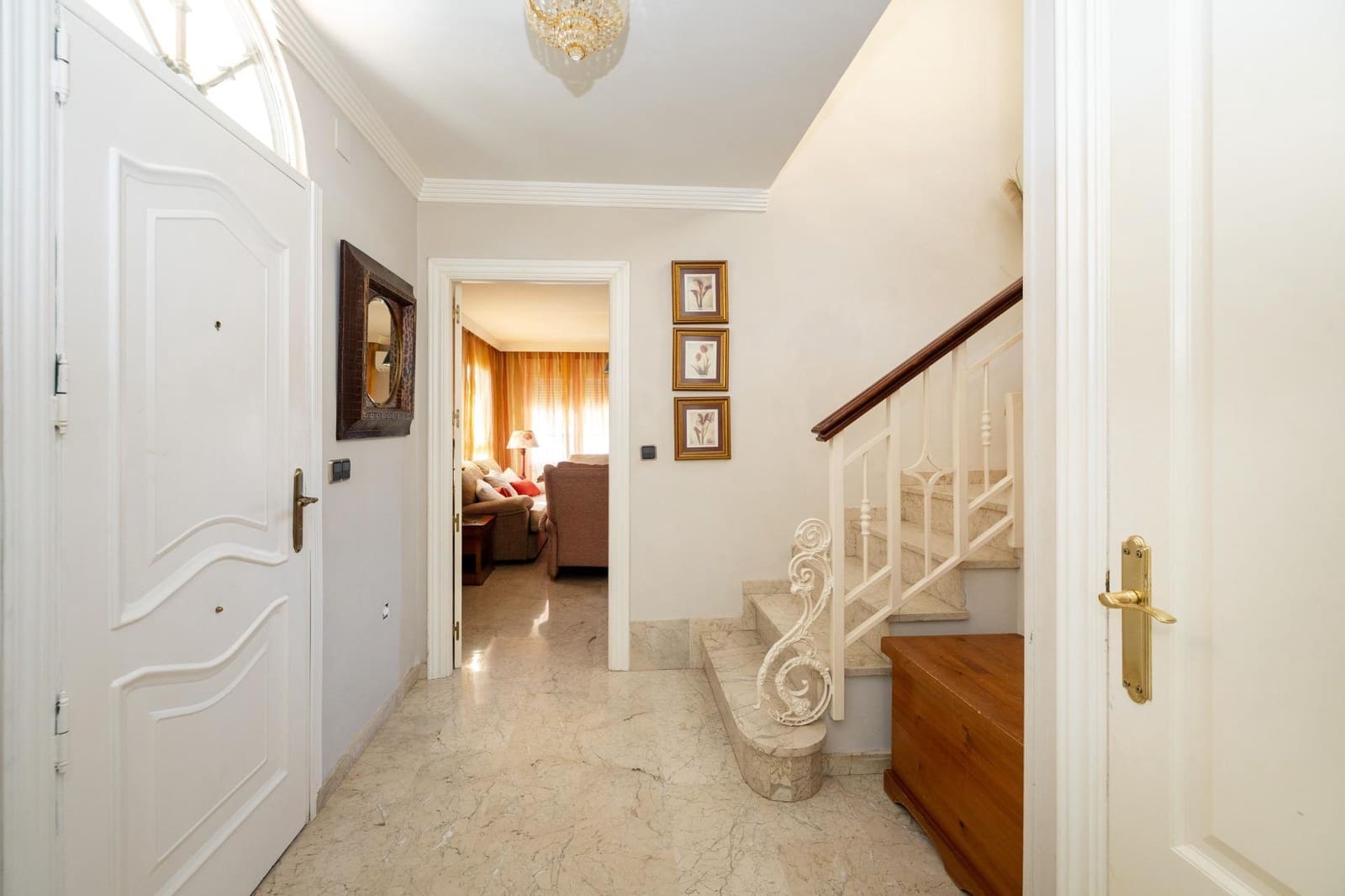 4 bedroom Villa for sale in Alhendin with pool garage - € 345,000 (Ref: 8783993)