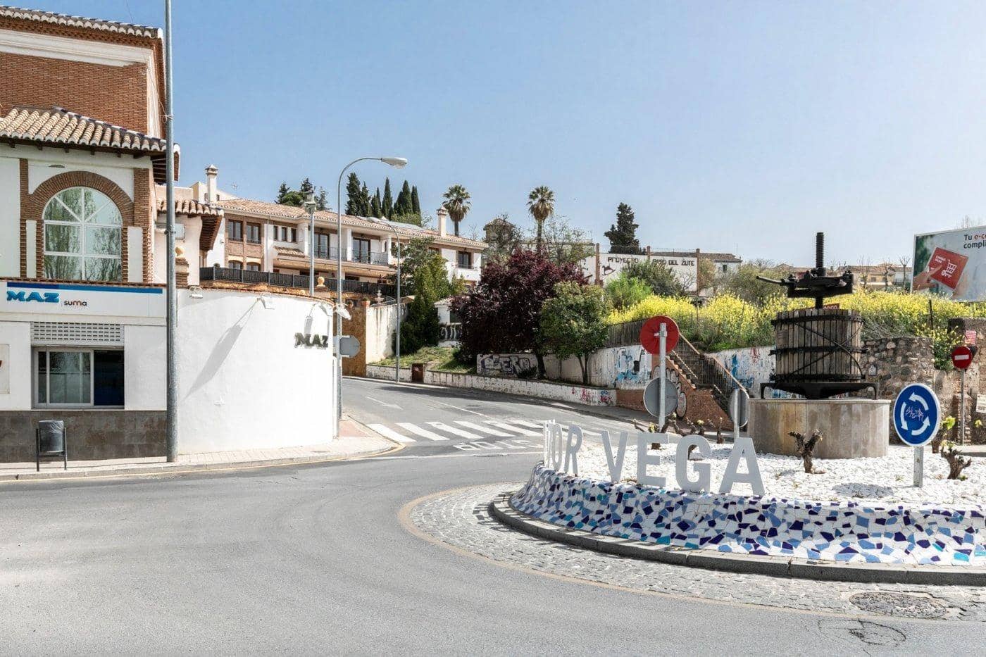 13 bedroom Villa for sale in Huetor Vega with pool garage - € 750,000 (Ref: 8792557)