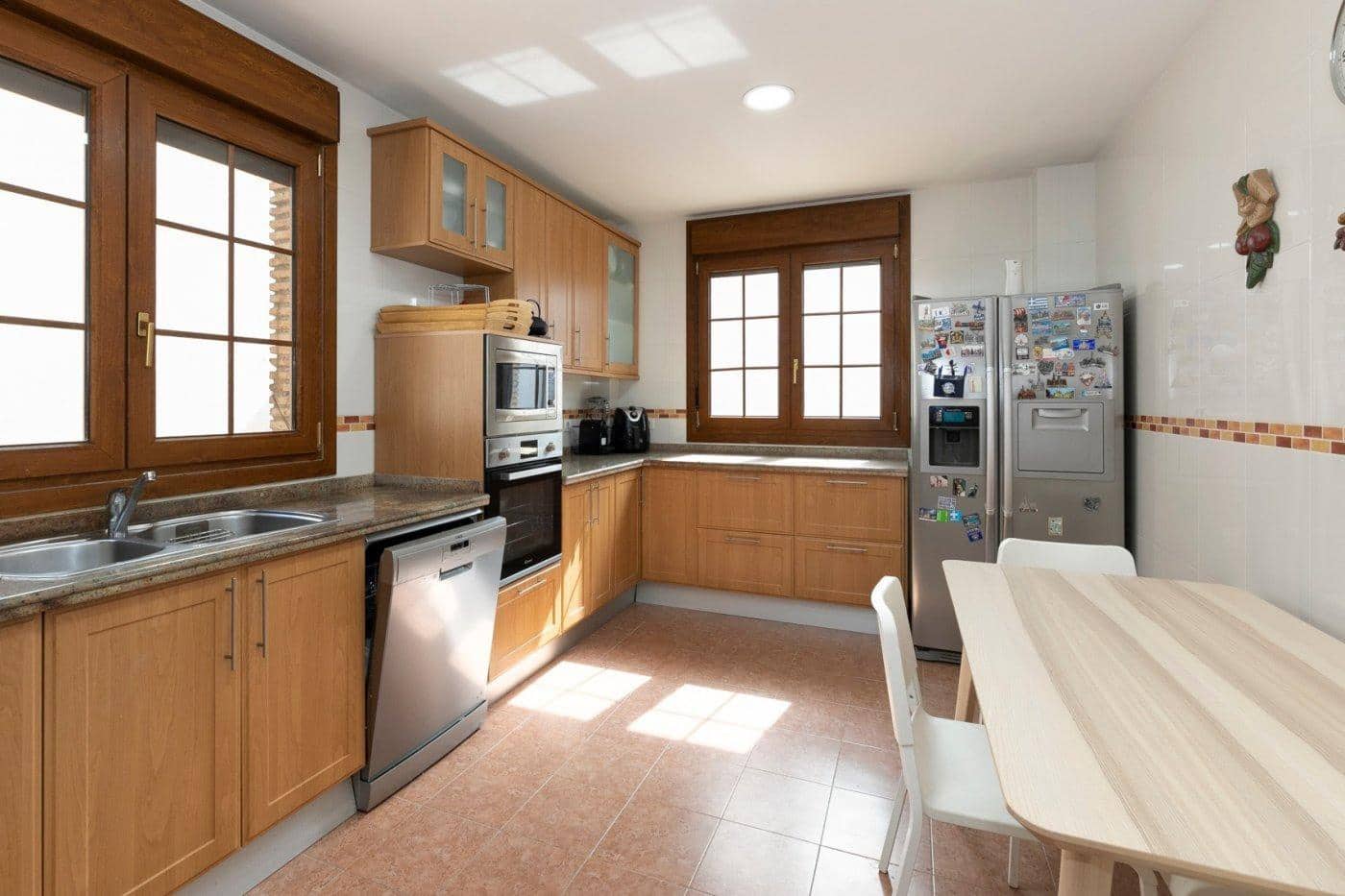 13 bedroom Villa for sale in Huetor Vega with pool garage - € 750,000 (Ref: 8792557)