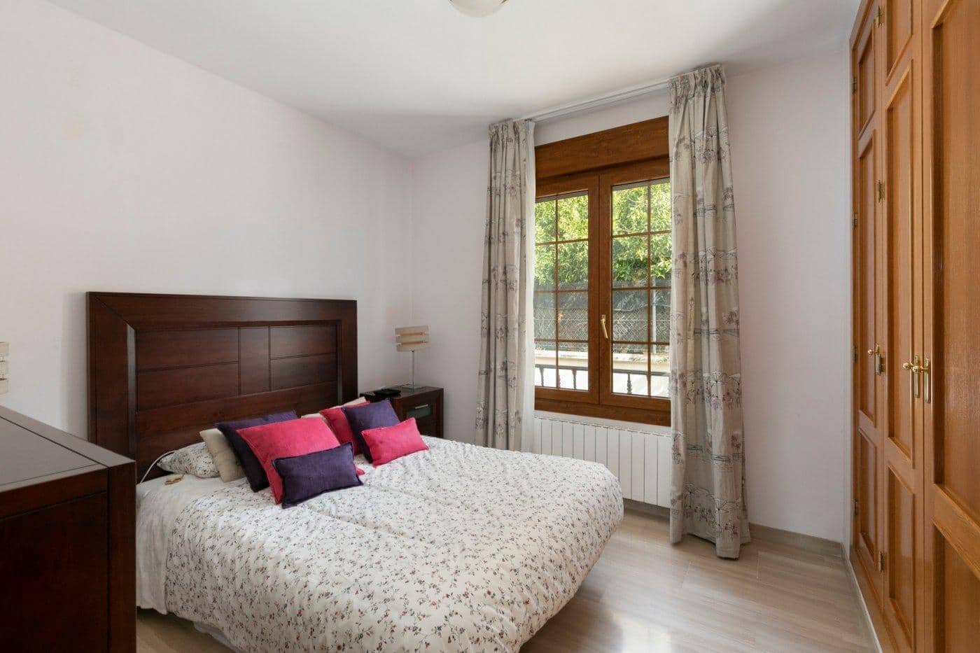 13 bedroom Villa for sale in Huetor Vega with pool garage - € 750,000 (Ref: 8792557)