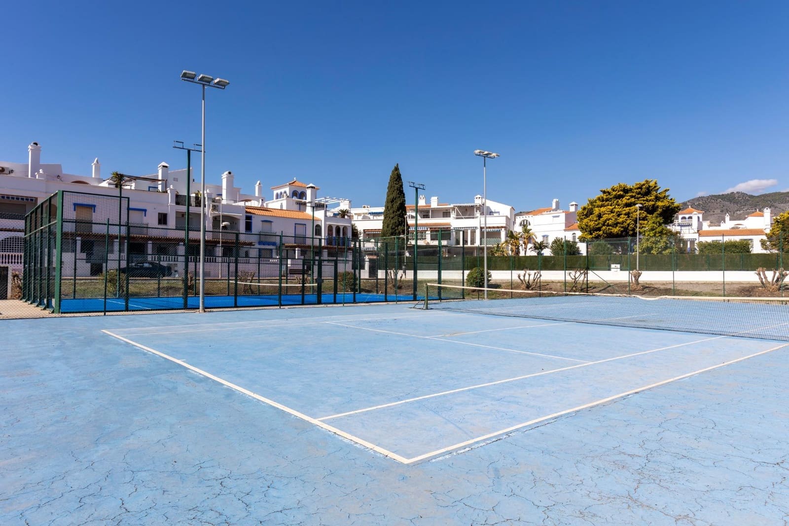 4 bedroom Penthouse for sale in Calahonda with pool garage - € 290,000 (Ref: 8802207)