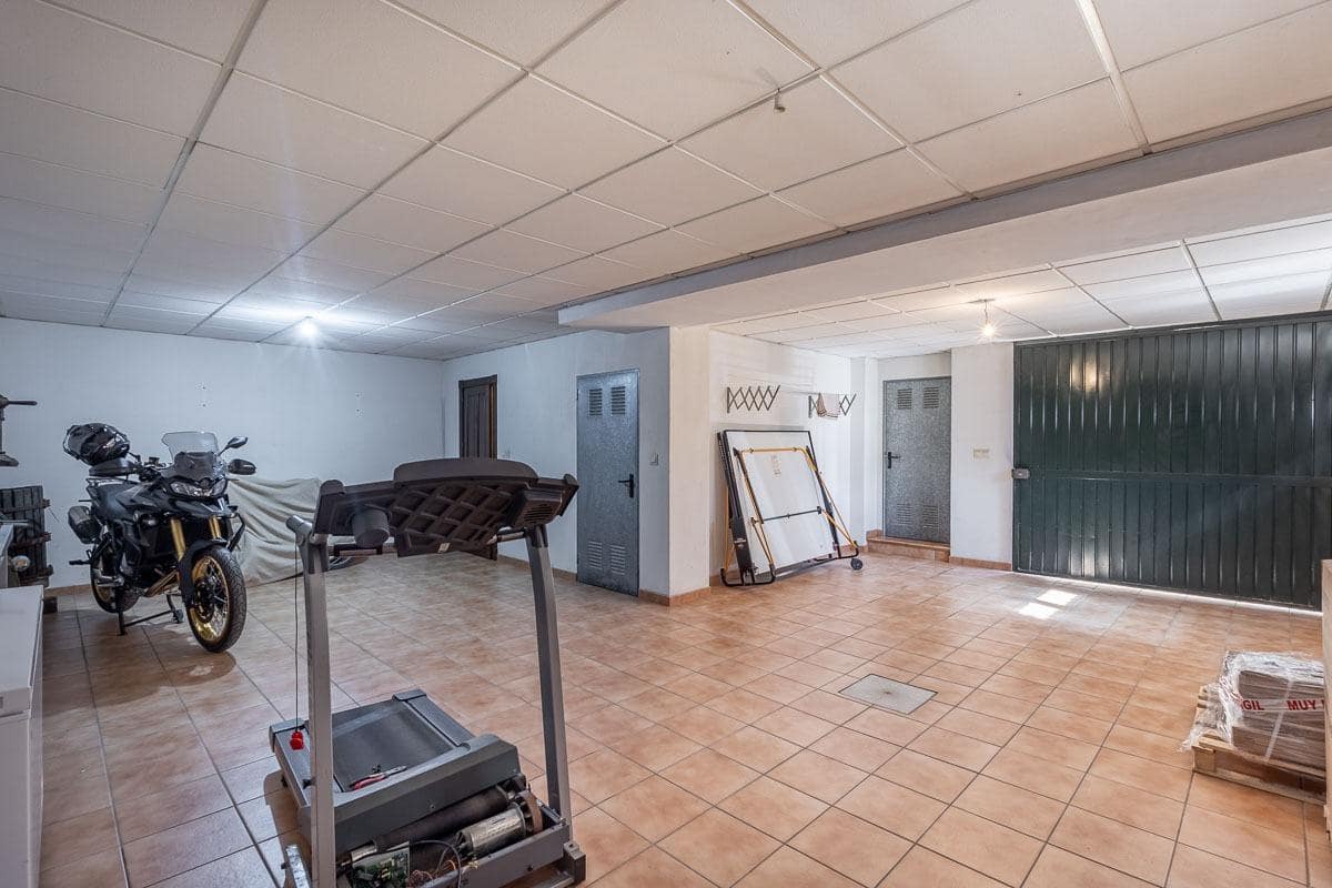 4 Zimmer Villa zu verkaufen in Ogijares mit Pool - 698.000 € (Ref: 8813080)