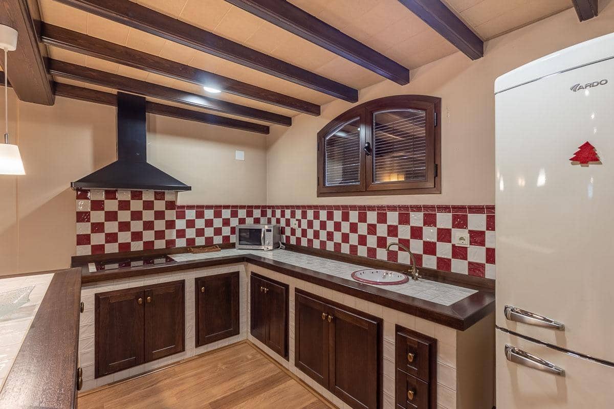 4 Zimmer Villa zu verkaufen in Ogijares mit Pool - 698.000 € (Ref: 8813080)