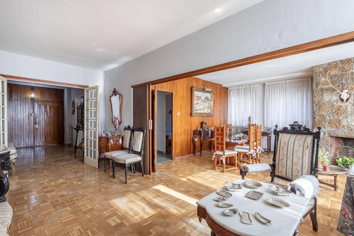 6 quarto Apartamento para venda em Granada cidade - 829 000 € (Ref: 8855081)