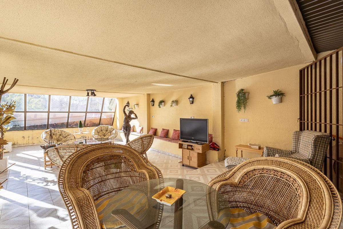 3 soverom Leilighet til salgs i Granada by med svømmebasseng - € 1 360 000 (Ref: 8915342)