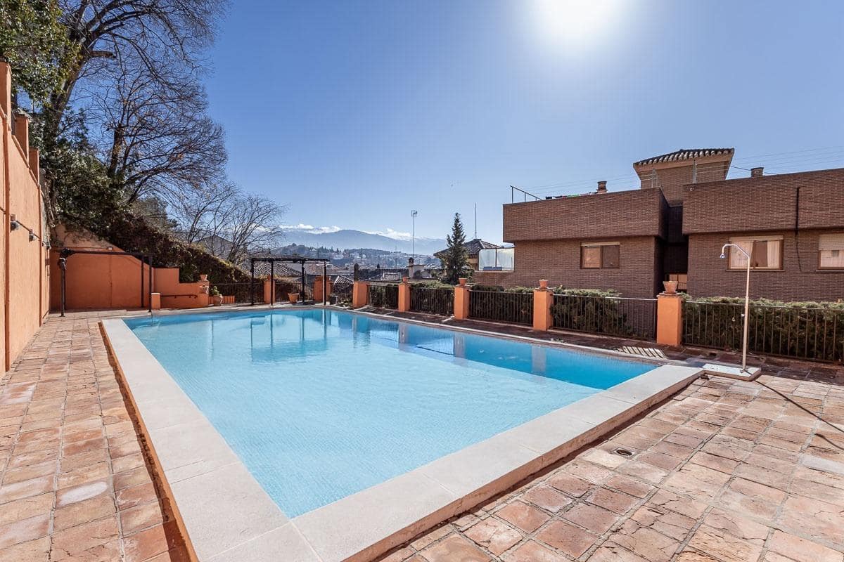 3 soverom Leilighet til salgs i Granada by med svømmebasseng - € 1 360 000 (Ref: 8915342)