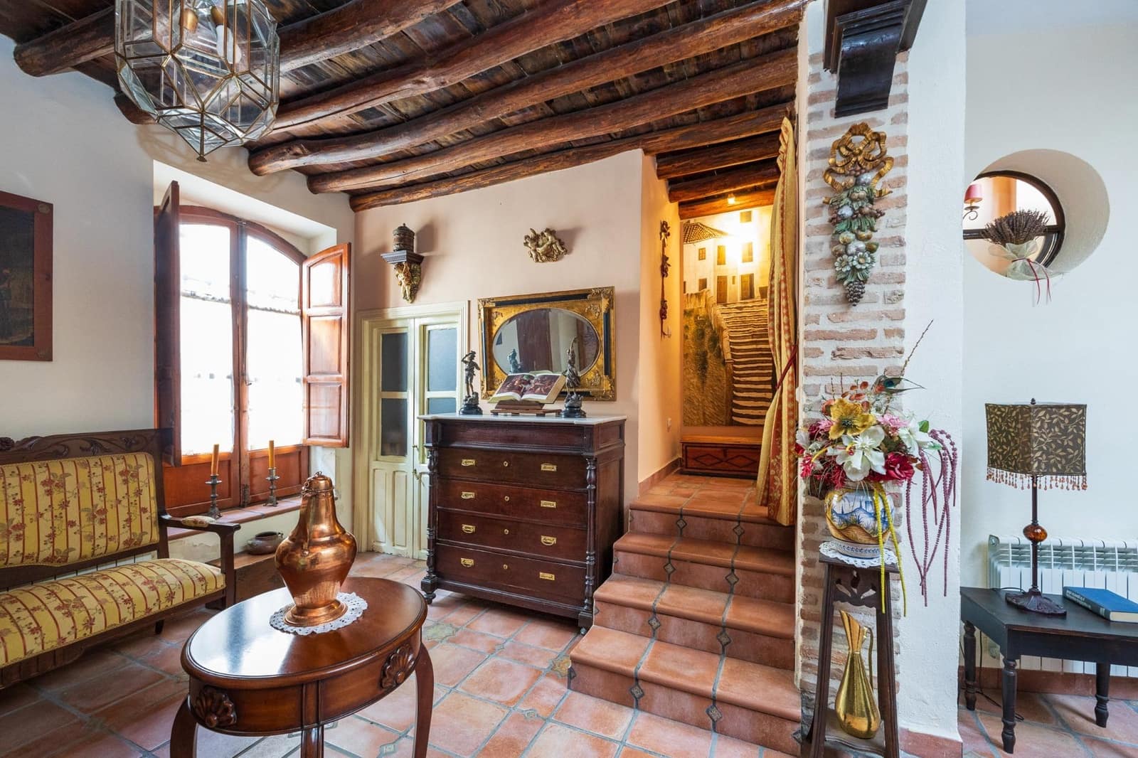 5 bedroom Villa for sale in Granada city with garage - € 1,200,000 (Ref: 8915353)