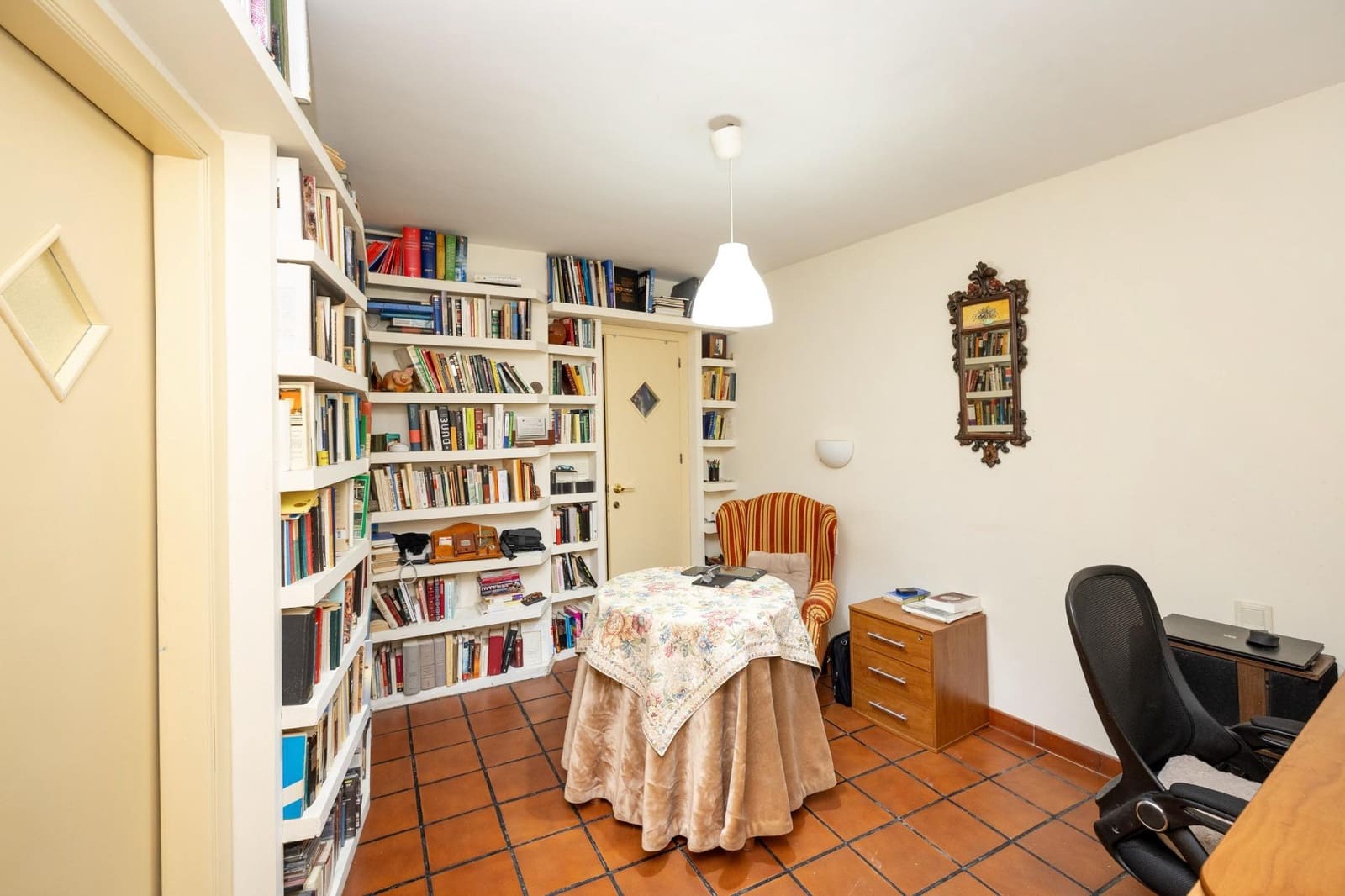 5 bedroom Villa for sale in Granada city with garage - € 1,200,000 (Ref: 8915353)