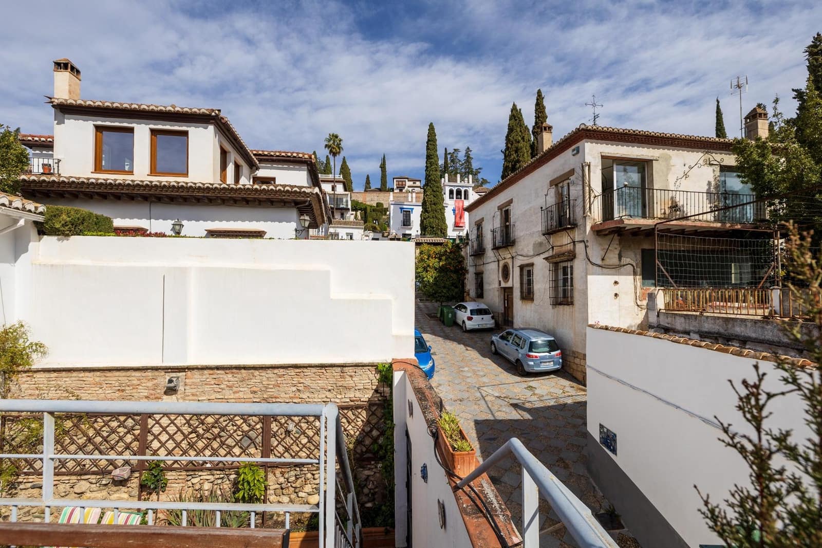 5 bedroom Villa for sale in Granada city with garage - € 1,200,000 (Ref: 8915353)