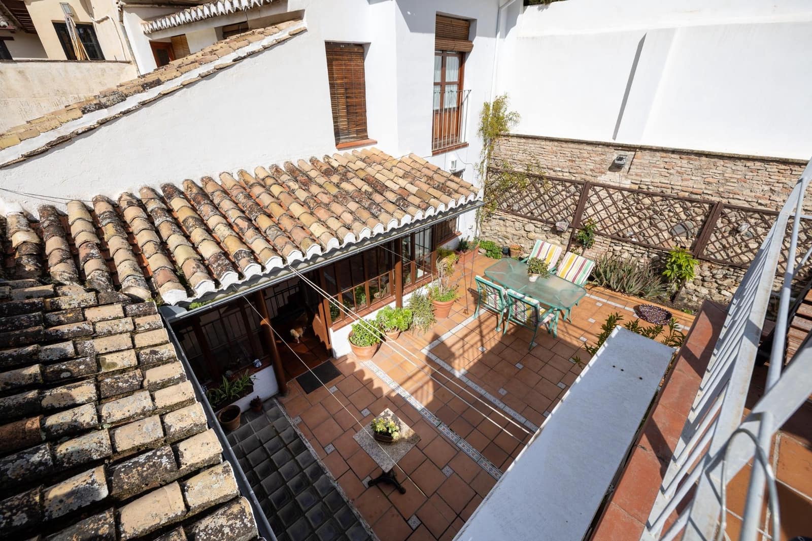 5 bedroom Villa for sale in Granada city with garage - € 1,200,000 (Ref: 8915353)