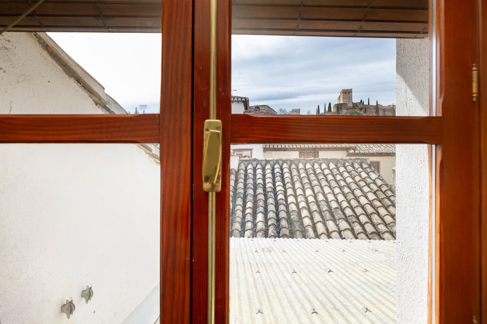 5 bedroom Villa for sale in Granada city with garage - € 1,200,000 (Ref: 8915353)