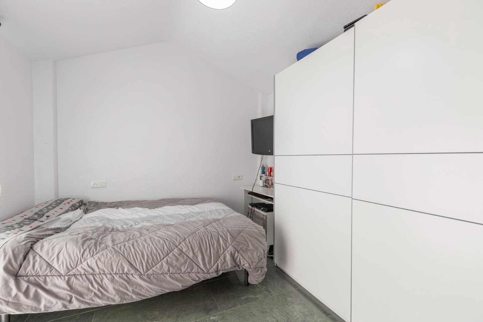 4 makuuhuone Paritalo myytävänä paikassa Churriana de la Vega mukana 
autotalli - 269 000 € (Ref: 8926414)