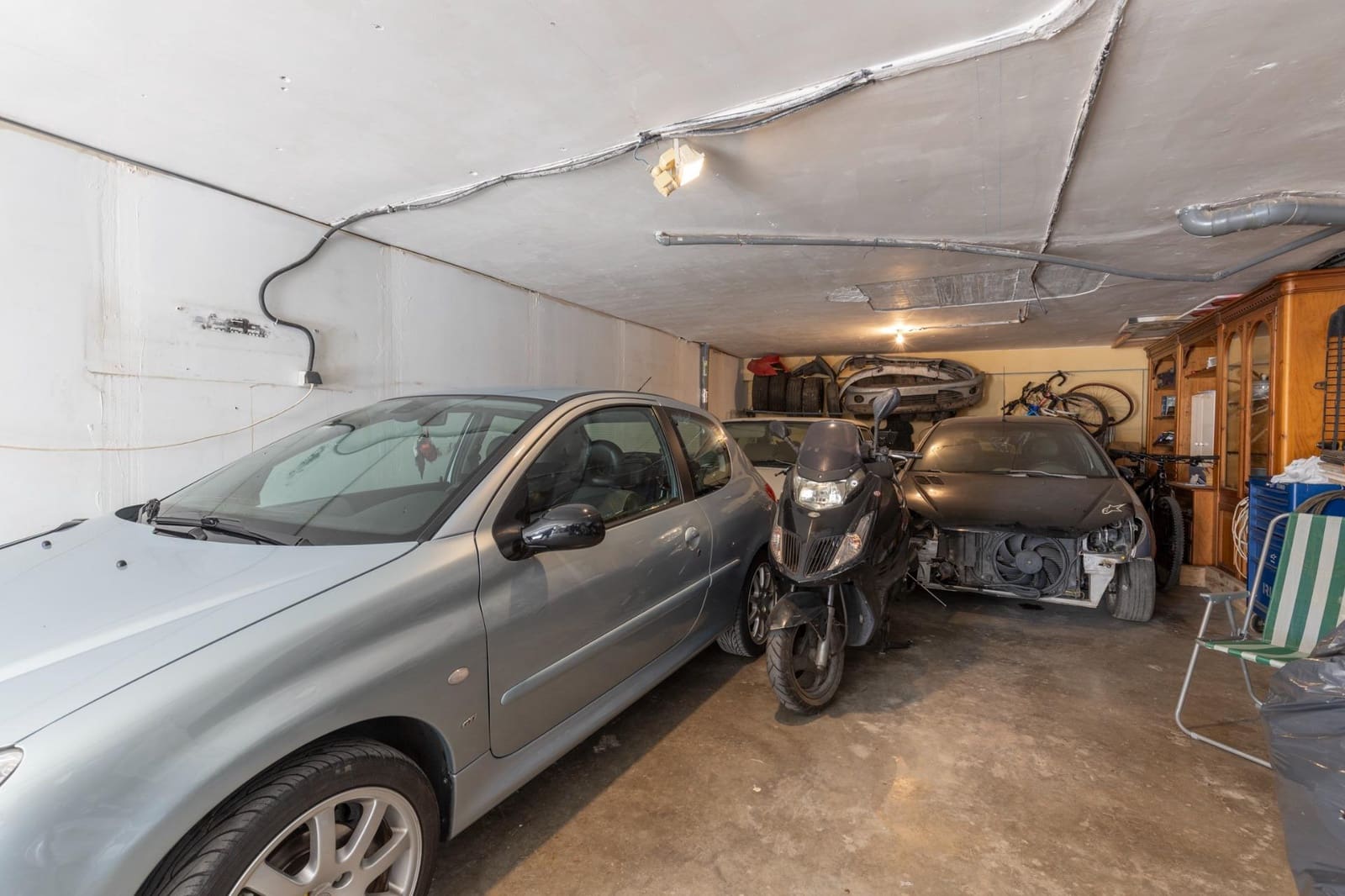 4 makuuhuone Paritalo myytävänä paikassa Churriana de la Vega mukana 
autotalli - 269 000 € (Ref: 8926414)