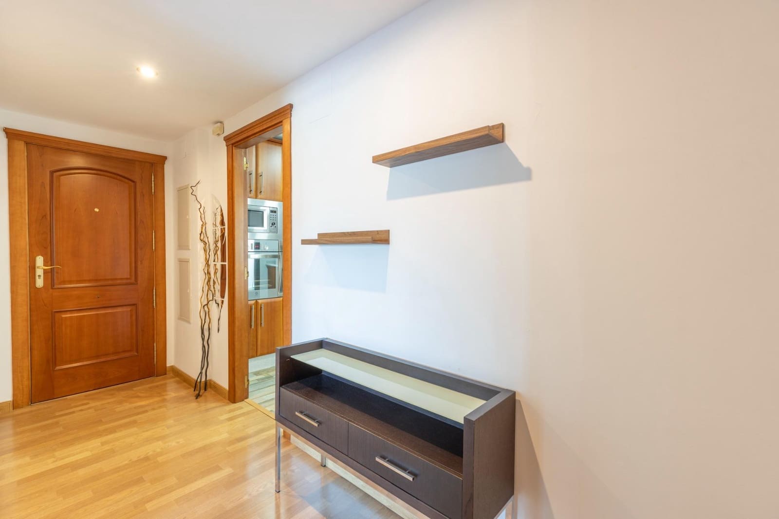 3 bedroom Flat for sale in Granada city with pool garage - € 595,000 (Ref: 8935059)