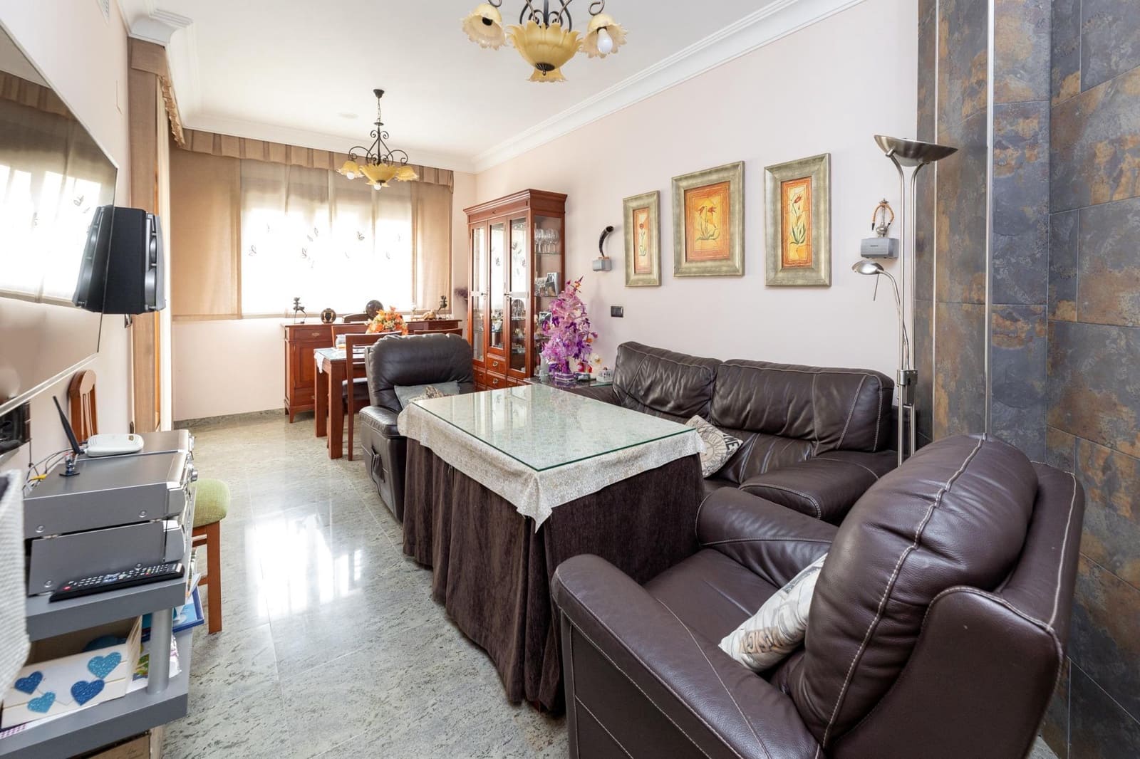 4 makuuhuone Rivitalo myytävänä paikassa Maracena mukana 
autotalli - 280 000 € (Ref: 8935060)