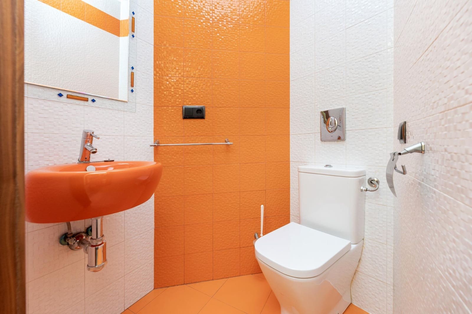 4 makuuhuone Rivitalo myytävänä paikassa Maracena mukana 
autotalli - 280 000 € (Ref: 8935060)