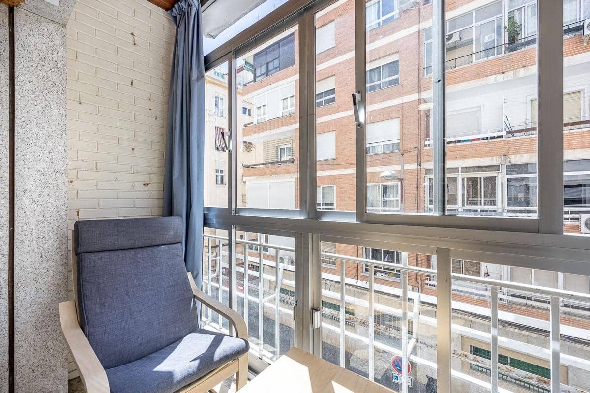 5 soveværelse Lejlighed til salg i Granada by - € 319.900 (Ref: 8948763)